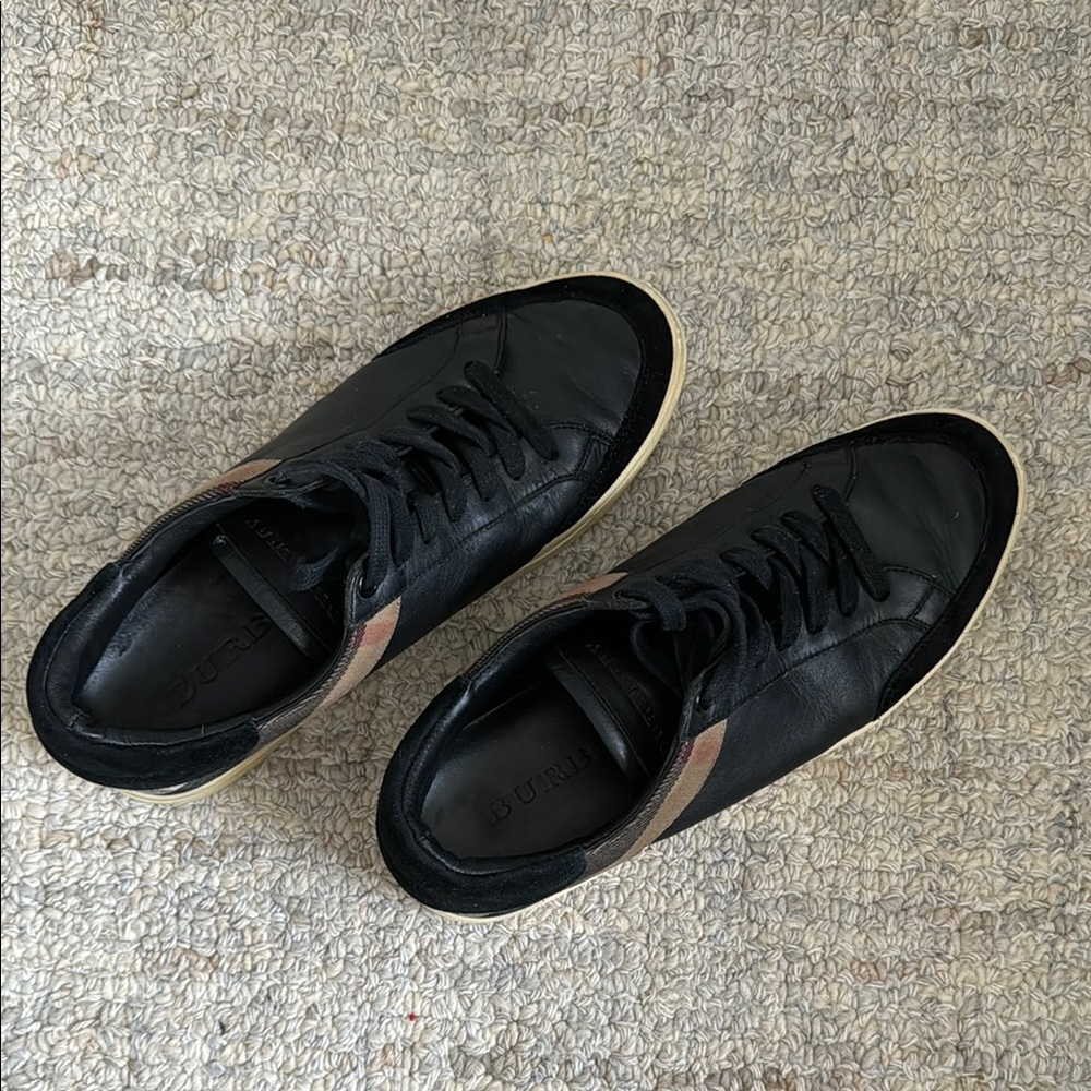Men's Black Lightly Warn Burberry Sneakers - Picture 2 of 5